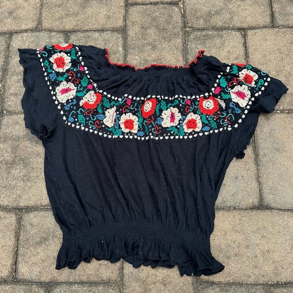 NWT Free People off the shoulder embroidered top - Picture 4 of 9
